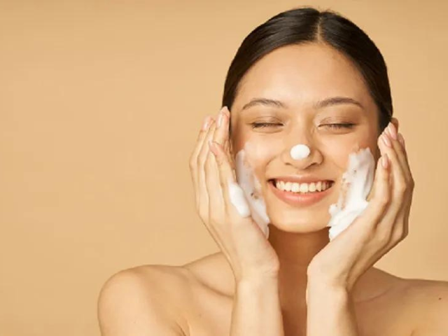 Facial Wash for Oily and Dull Skin: Don't Make the Wrong Choice!