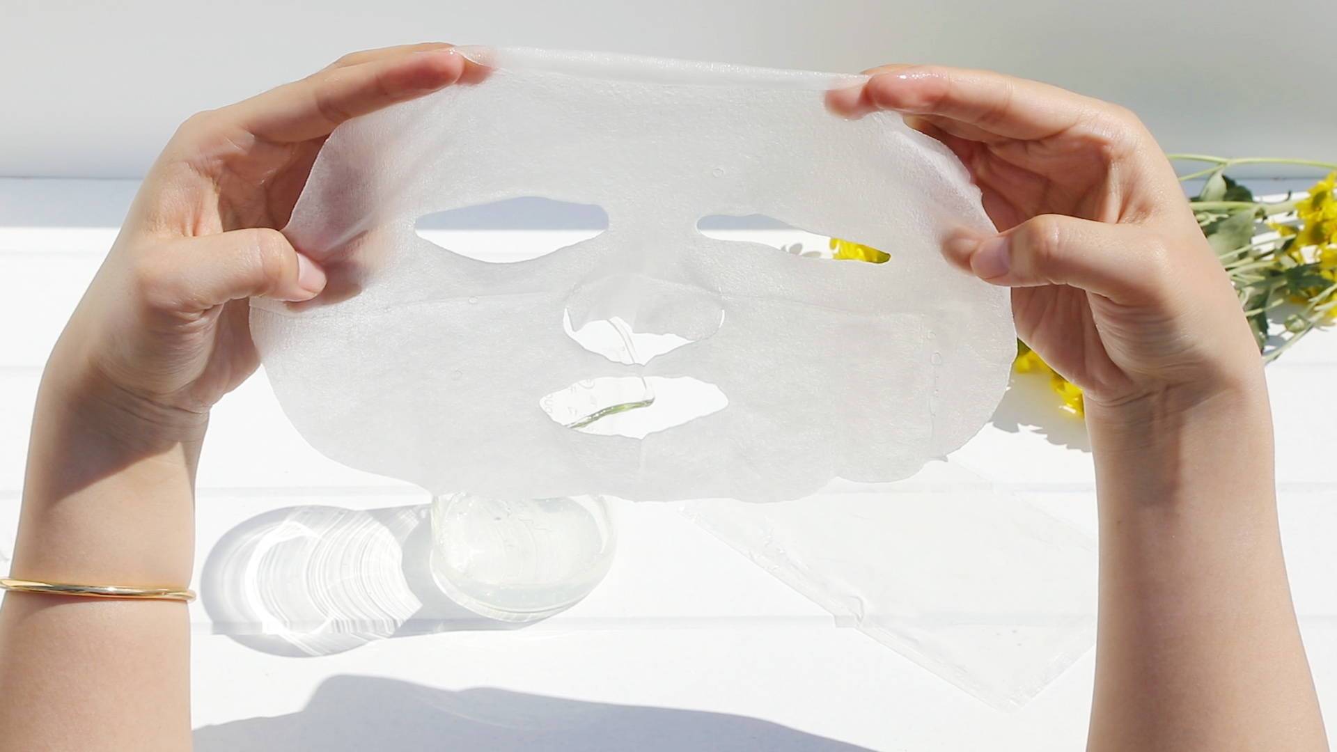 The difference between Biocellulose, tissue and Hydrogel face masks.